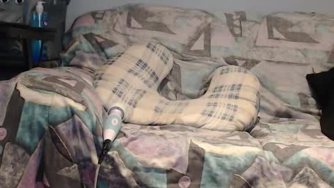 Helena and Tyson online show from 11/16/25, 04:29