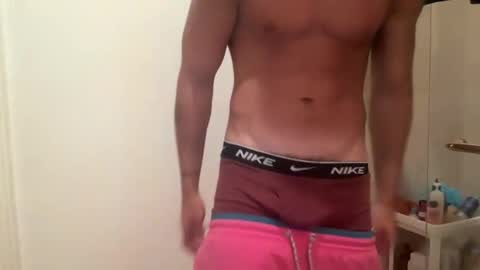 tyy0ung online show from 05/07/26, 06:57