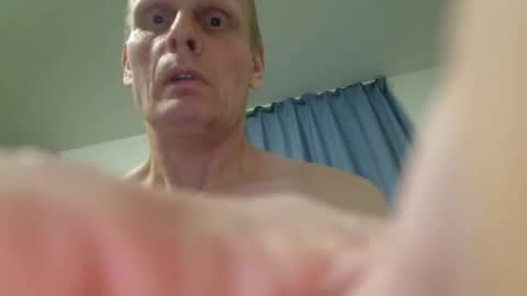 u2232739082 online show from 11/22/25, 05:28