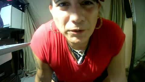 Snapshot of uandme_baby chatting on 07/08/26, 10:47 Azelia B online show from 07/08/26, 10:47