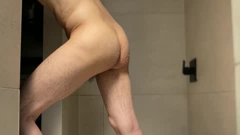 Snapshot of ubehalaya chatting on 09/13/25, 05:46 Ross online show from 09/13/25, 05:46