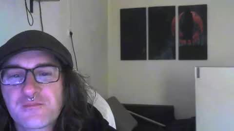 ucloudd online show from 02/28/25, 08:20