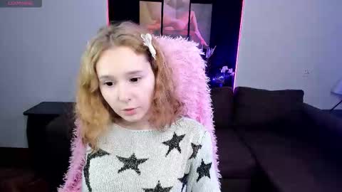 Snapshot of uco_mon chatting on 10/27/25, 02:43 Uco online show from 10/27/25, 02:43