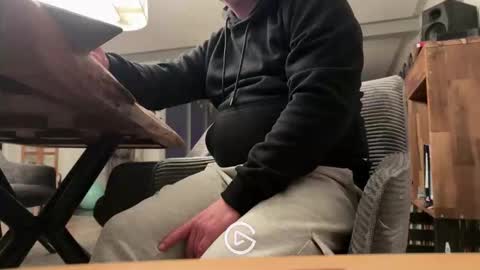 ueberdruck01 online show from 12/21/25, 10:39