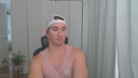 uglyduck3532 online show from 01/20/25, 07:04