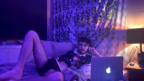 uhhstephen online show from 12/20/25, 09:44