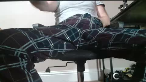 Snapshot of ukguynxtdr chatting on 01/07/25, 10:30 ukguynxtdr online show from 01/07/25, 10:30