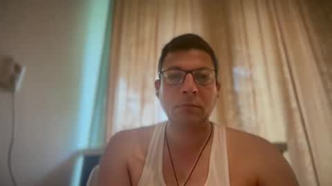 ukhalid82 online show from 07/05/26, 11:28