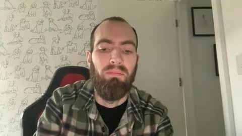 Snapshot of ukhung35 chatting on 11/28/25, 01:47 UK Hung online show from 11/28/25, 01:47