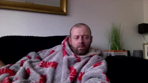 ukmatty3 online show from 10/10/25, 02:05