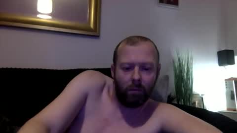 ukmatty3 online show from 03/31/26, 09:04