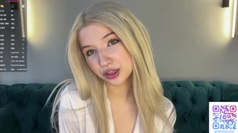Vikki online show from 05/31/26, 03:30