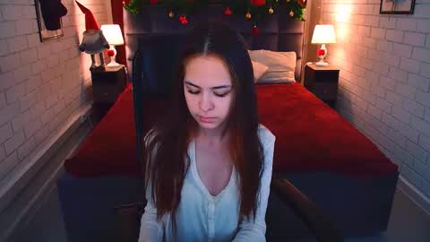 Ulia online show from 01/11/26, 05:12