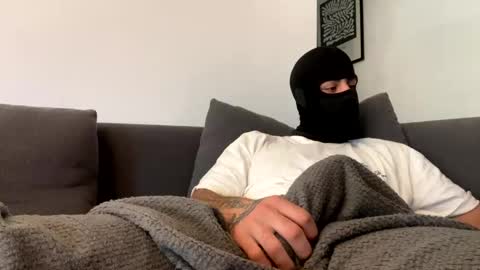 ulisesroca online show from 11/21/25, 10:14