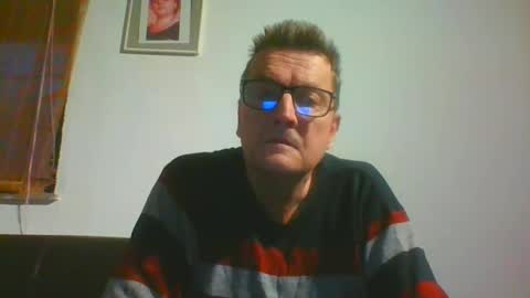 ulmeni4 online show from 01/03/25, 03:44