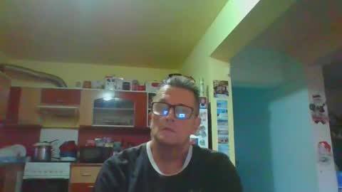 Snapshot of ulmeni4 chatting on 05/25/26, 06:14 ulmeni4 online show from 05/25/26, 06:14