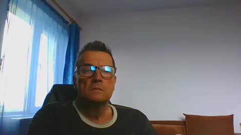 Snapshot of ulmeni4 chatting on 05/31/26, 01:29 ulmeni4 online show from 05/31/26, 01:29