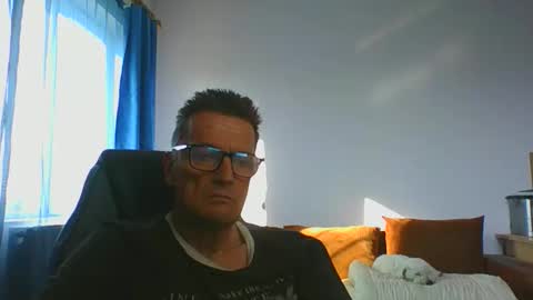 Snapshot of ulmeni4 chatting on 06/03/26, 03:28 ulmeni4 online show from 06/03/26, 03:28