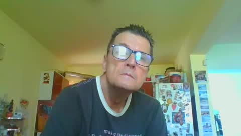 Snapshot of ulmeni4 chatting on 06/07/26, 08:29 ulmeni4 online show from 06/07/26, 08:29