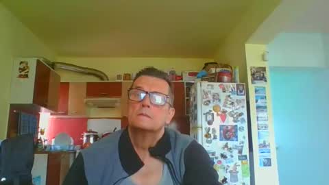 Snapshot of ulmeni7 chatting on 04/23/26, 10:58 ulmeni7 online show from 04/23/26, 10:58