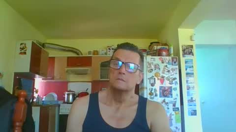 Snapshot of ulmeni7 chatting on 04/27/26, 10:13 ulmeni7 online show from 04/27/26, 10:13