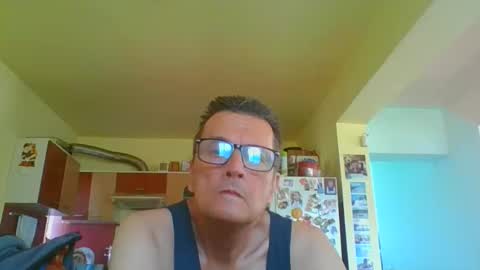 Snapshot of ulmeni7 chatting on 05/05/26, 12:35 ulmeni7 online show from 05/05/26, 12:35