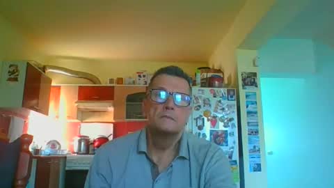 Snapshot of ulmeni7 chatting on 05/11/26, 05:24 ulmeni7 online show from 05/11/26, 05:24