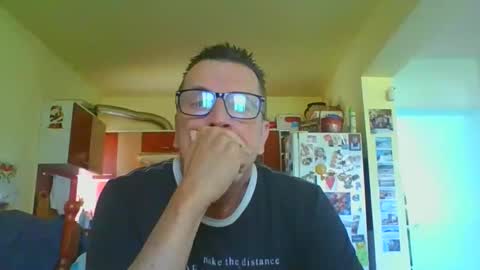 Snapshot of ulmeni7 chatting on 05/23/26, 08:40 ulmeni7 online show from 05/23/26, 08:40