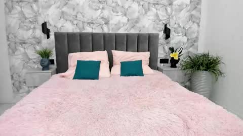 Melena online show from 11/27/25, 12:56