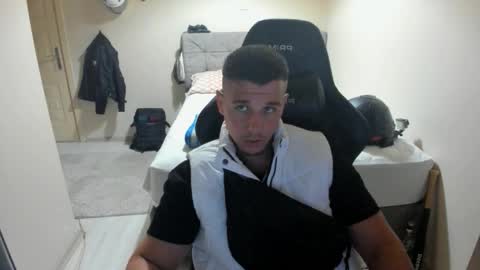 hi im mike tyson -  online show from 09/25/25, 06:22