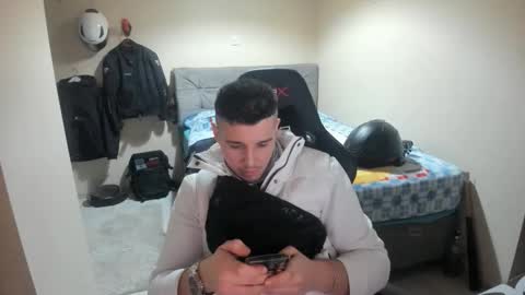 hi im mike tyson -  online show from 04/18/26, 08:42