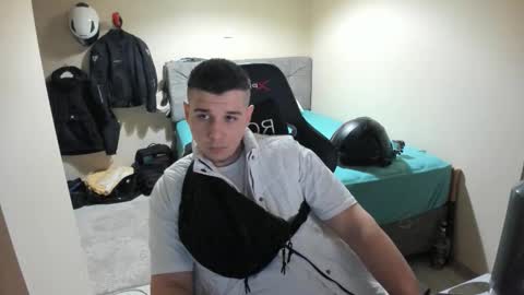 Snapshot of ulxer chatting on 06/06/26, 08:02 hi im mike tyson - online show from 06/06/26, 08:02