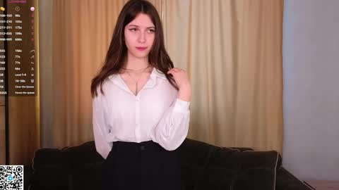 Liliane online show from 04/17/26, 06:16