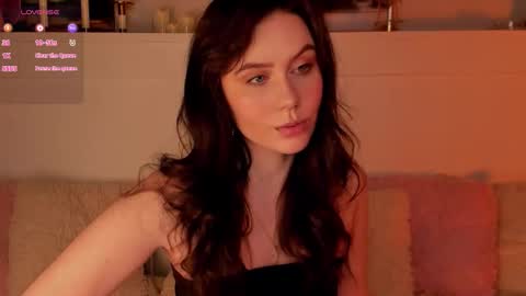 Una  online show from 03/18/26, 09:34