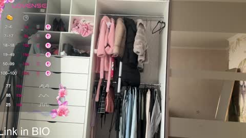 unarks online show from 04/05/26, 08:22