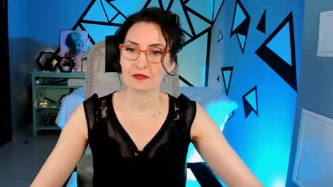 UnaTera online show from 03/30/26, 08:59