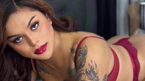 Lady tan online show from 11/22/25, 09:52