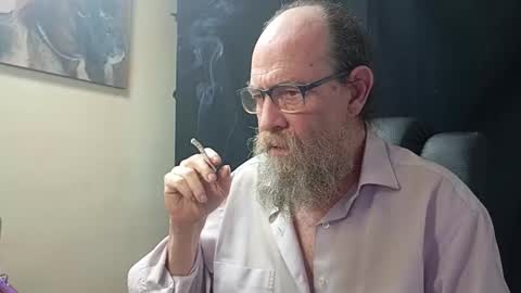 Snapshot of uncle_hottiecb chatting on 03/27/26, 05:34 Uncle Hottie online show from 03/27/26, 05:34