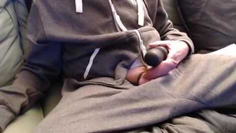 Snapshot of unclephilb chatting on 12/11/24, 07:03 Good Boi online show from 12/11/24, 07:03