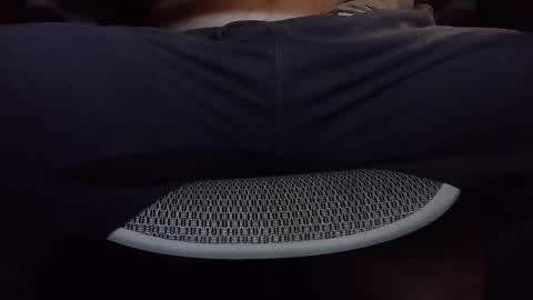 Under the desk online show from 12/19/25, 09:44