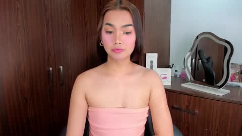 Lily online show from 12/21/25, 03:02