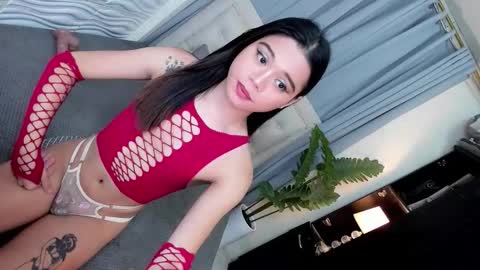 Snapshot of unforgetableasiancock chatting on 10/15/25, 09:48 unforgetableasiancock online show from 10/15/25, 09:48