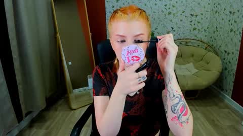 Call me Mira  thumbs up its make me happy online show from 11/14/25, 09:13