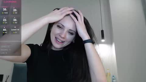 uninvited_raccoon online show from 02/12/25, 04:01