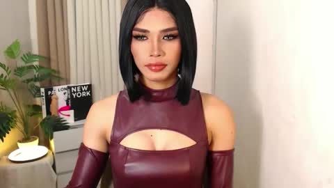 Miss Andrea online show from 11/14/25, 03:16