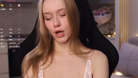 UnnaBella online show from 11/26/25, 07:15