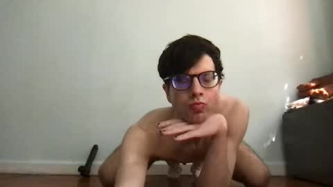 Snapshot of upsetboy chatting on 05/16/26, 06:17 deaf mute boy online show from 05/16/26, 06:17
