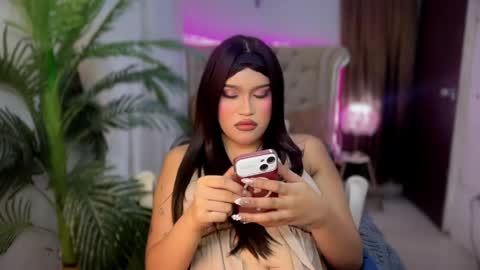 Snapshot of ur_bombshellpatty chatting on 04/28/26, 05:40 ur_bombshellpatty online show from 04/28/26, 05:40