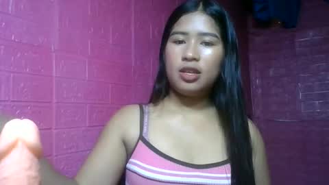 Snapshot of ur_cathyxx chatting on 12/18/25, 03:01 ur cathyxx online show from 12/18/25, 03:01