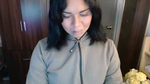 Vee online show from 01/11/26, 01:21